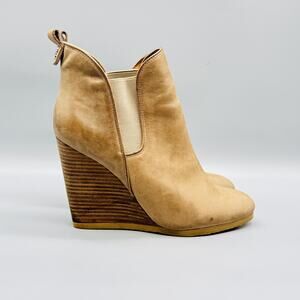 Coach Boots Womens 8.5 Beige Suede Farah Ankle Booties Wooden Wedge High Heel